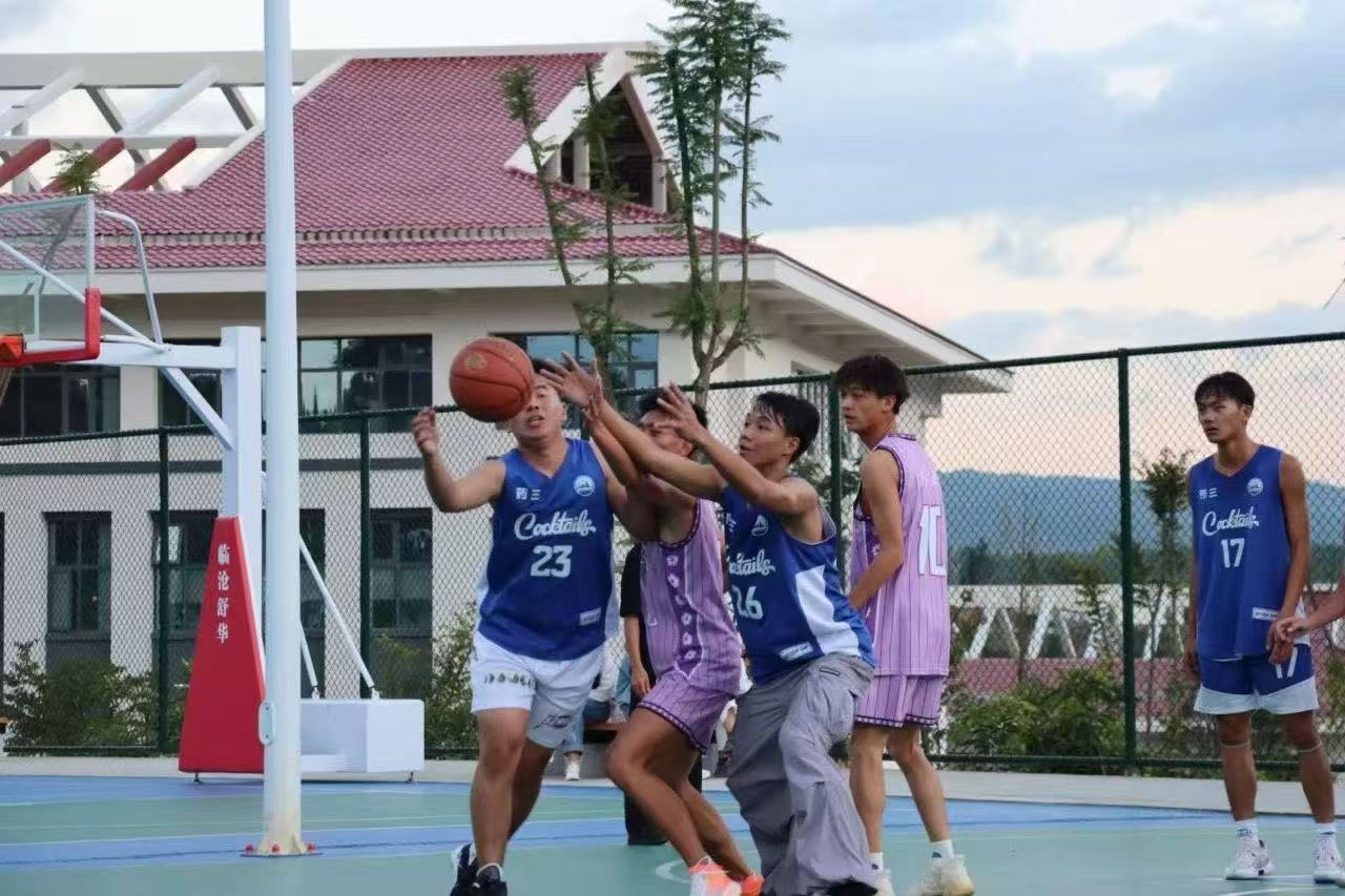 PP电子游戏网站2024年新生篮球运动会